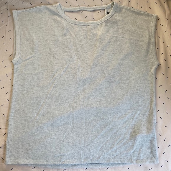 Blue top - Picture 1 of 2